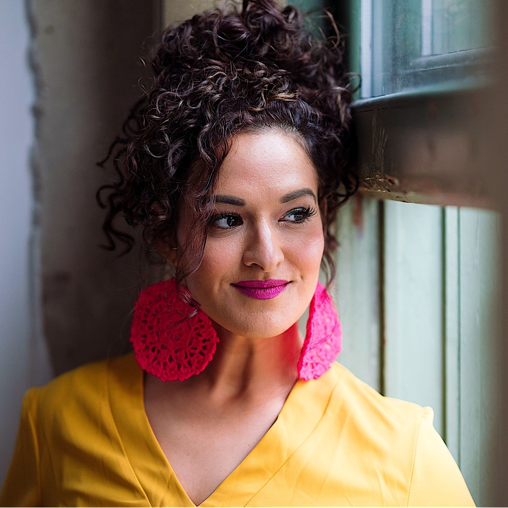 Meet your Posher, Gabriela